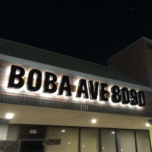 Letra de luz trasera LED, Letrero de escaparate personalizado, Letrero impermeable para exteriores, Letras de canal 3D, Letreros de oficina, Logotipo de nombre de tienda, Señalización iluminada