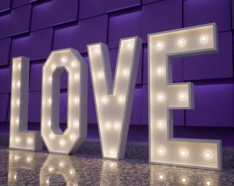 Letras iluminadas por LED LOVE - Placa de letreiro de 1,2 m, decoração romântica para casamento/aniversário, letras brilhantes reguláveis para pedidos de casamento e decoração de casa