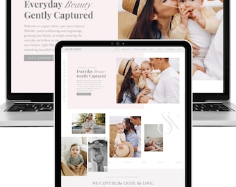 Puede incluir: Un ordenador portátil y una tableta que muestran un sitio web de fotografía titulado Studio North. La pantalla presenta una paleta de colores suaves con el texto Everyday Beauty Gently Captured y varias fotografías de una familia, incluyendo un bebé y un sombrero de paja.