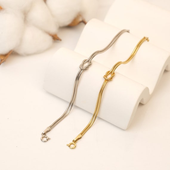 Knot Bracelet • Infinity Love Knot Bracelet for Couples • Friendship Jewelry • Unisex Minimalist Bracelet • Best Friend Bracelet • Gift Mom