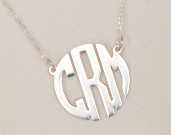 Benutzerdefinierte Logo Halskette, Initial Halskette, Monogramm Schmuck, Block Monogramm Initialen Halskette, personalisierte Paar Halskette, Geschenk für Ihn