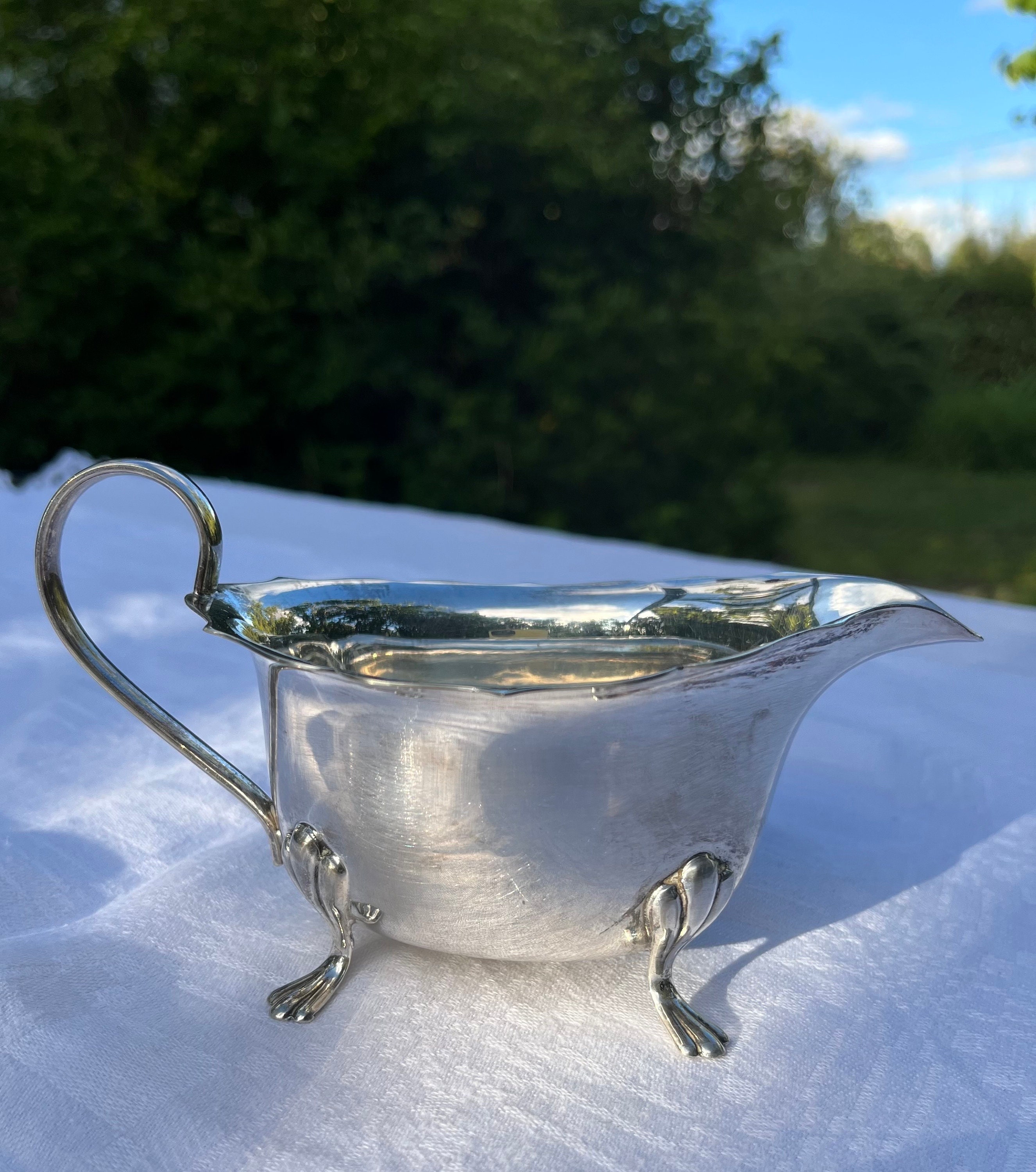 Vintage silver plated sauce boat jug on 4 feet EPNS precious metal/ sauce dish/ vintage jewellery bowl/ sweet dish Made in England 1960s