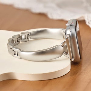Bracelet en métal pour Apple Watch • Bracelet pour Apple Watch • 38 mm-41 mm 42 mm-45 mm • Série 10 9 8 7 6 5 4 3 2 1 SE Ultra • Brscelet • Cadeaux pour la fête des Mères