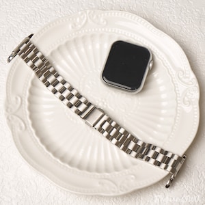 Bracelet pour Apple Watch Bracelet en métal 38 mm 40 mm 41 mm 42 mm 44 mm 45 mm 49 mm Bracelet pour Apple Watch Série 9-1 Cadeau fait main Silver