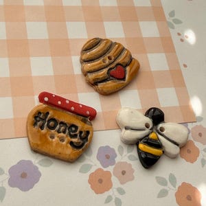 Ceramic button set "Honey", Glazed Handmade Buttons 3pcs