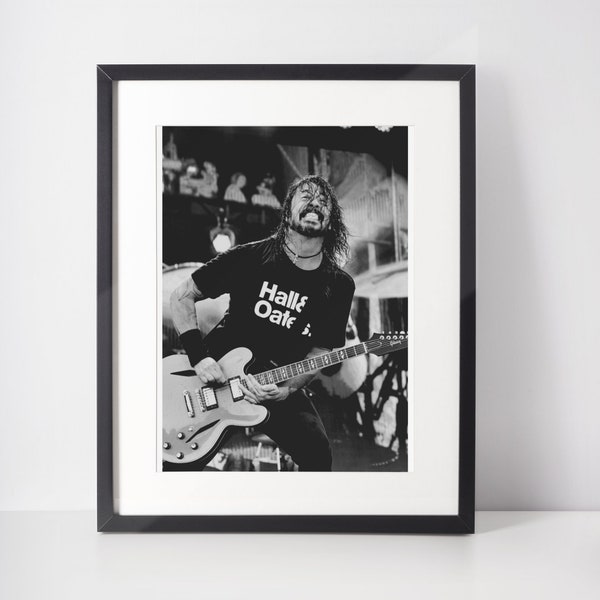 Dave Grohl Print | Free Shipping | Music Print | Poster | Iconic Art | A6 A5 A4 A3 A2 A1 A0 6x4 5x7 10x8 | Custom Size Available