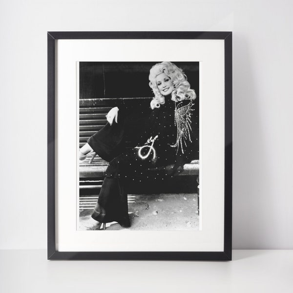Dolly Parton imprimée | Livraison gratuite | Impression musicale | affiche | Art emblématique | A6 A5 A4 A3 A2 A1 A0 6 x 4 5 x 7 10 x 8 | Taille personnalisée disponible