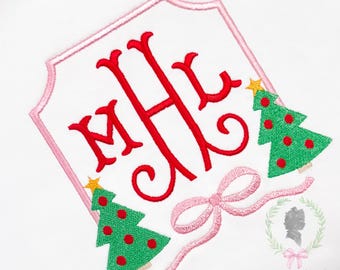Christmas Tree Crest Frame Design, Christmas Monogram with Bow Embroidery File, Christmas Tree Holiday Monogram Frame Machine Design