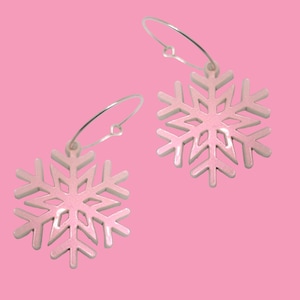 Pendientes de copo de nieve en formato láser SVG