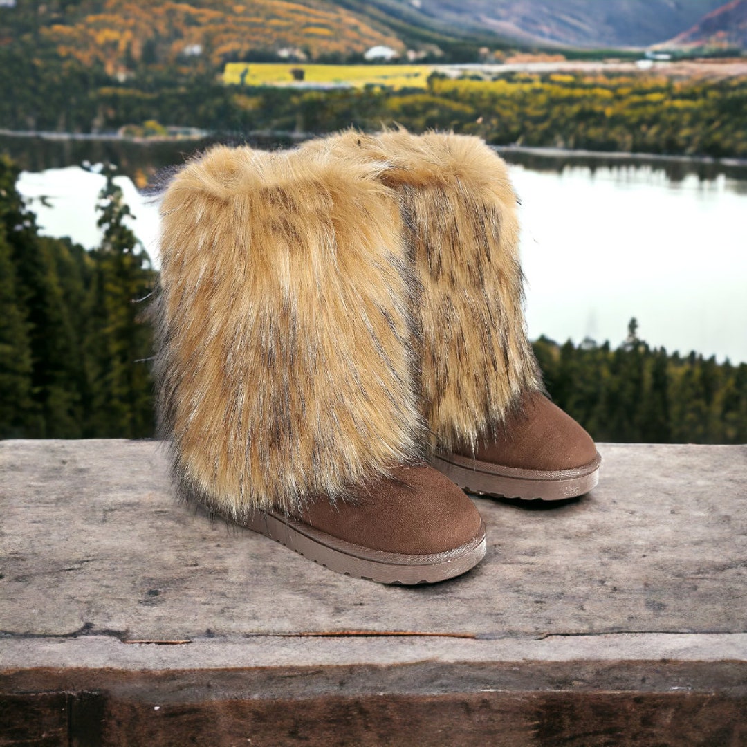 sneaker boots fur