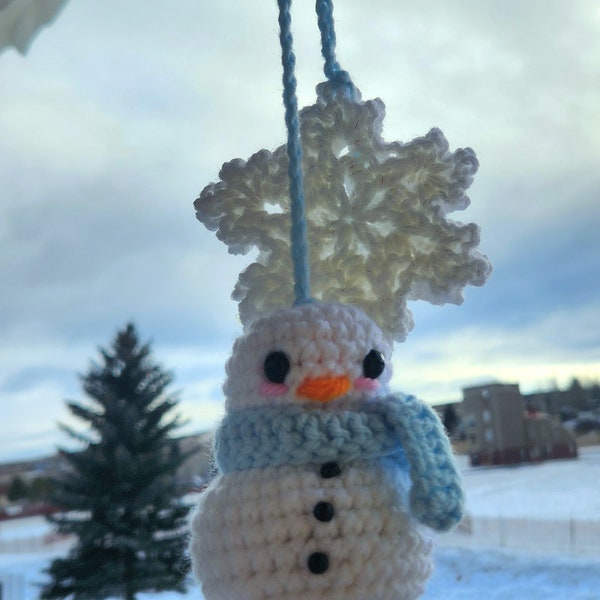 Crochet Snowman and Snowflake Hanger, Christmas Car Accessory, Winter Car Charm, Winter Snowman and Snowflake Car Hanger, Winter Car Decor