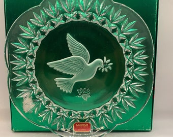 1988 Gorham Vintage Christmas Dove Full Lead Crystal Collector's Plate