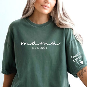 Camisa personalizada para mamá Comfort Colors: Manga personalizada con nombre para niño
