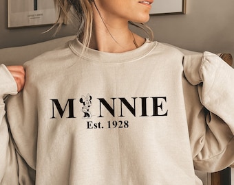 Retro Minnie Mouse Sweatshirt,Vintage Minnie Sweatshirt,Magic Kingdom,Disneyland Mickey Sweatshirt,Minnie Sweatshirt,Disney Vacation Shirt