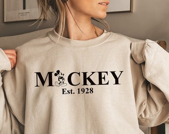 Retro Mickey Mouse Sweatshirt,Vintage Mickey Sweatshirt,Magic Kingdom,Disneyland Mickey Sweatshirt,Minnie Sweatshirt,Disney Vacation Shirt