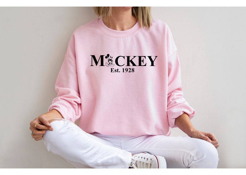 Retro Mickey Mouse Sweatshirt,Vintage Mickey Sweatshirt,Magic Kingdom,Disneyland Mickey Sweatshirt,Minnie Sweatshirt,Disney Vacation Shirt immagine 4
