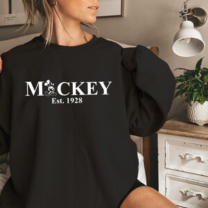 Retro Mickey Mouse Sweatshirt,Vintage Mickey Sweatshirt,Magic Kingdom,Disneyland Mickey Sweatshirt,Minnie Sweatshirt,Disney Vacation Shirt immagine 3