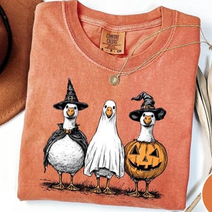 Comfort Colors Goose Halloween Shirt: Funny Ghost & Pumpkin Design