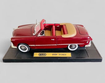 Mira Golden Line | 1949 Ford #10124P | Burgundy Convertible | 1:18 Diecast Model | 1999
