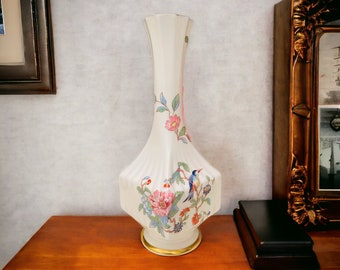 John Aynsley 7" Bud Vase Pembroke Gold Trim, Circa 1985-1999