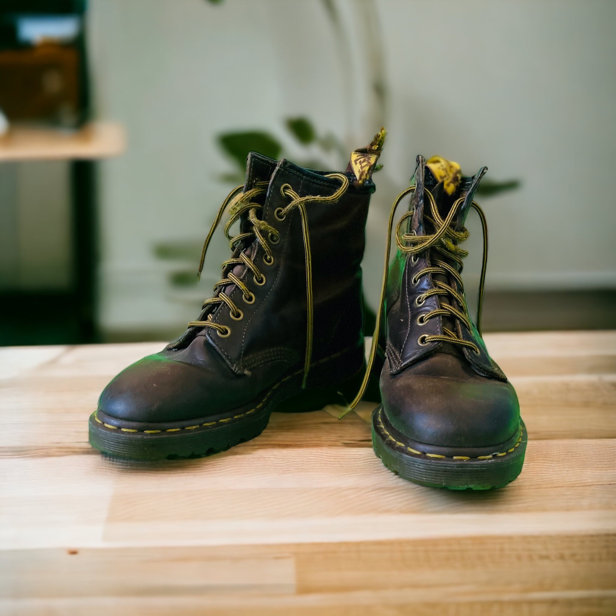1460 Brown Martens - Etsy Canada