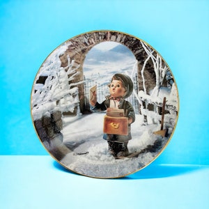 The Danbury Mint-M.I. Hummel Calendar Plate Collection &quot;Valentine&#39;s Day&quot; #WX7398 Collectible Plate, 1994