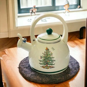 Spode Christmas Tree Whistling Tea Kettle, Circa 2004