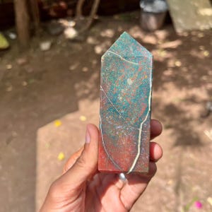 Bloodstone Crystal Tower – 4–5 Inch Natural Polished Obelisk Point – Courage, Healing Vitality Stone – Root & Heart Chakra Energy tower