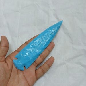 Turquoise Arrowhead Large– Unique Hand‑Crafted Arrow Healing Stone Decor, Blue turquoise Arrowhead Blade for Energy Work Spiritual Spaces