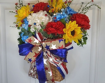 Accroche-porte panier floral patriotique, accroche-porte panier floral d'été, décoration rouge blanc et bleu pour porte d'entrée, accroche-porte panier de ferme