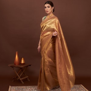 Banarasi Pure Golden Tissue Silk Handloom Wedding Saree With Blouse