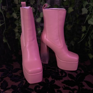 Simmi, tan platform ankle boot with ombre heel (NEW)