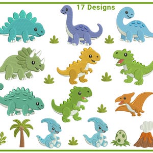 Op de afbeelding: Een collectie van 17 geborduurde dinosaurusontwerpen met verschillende soorten in tinten blauwgroen, paars, blauw, geel, groen en oranje. De set bevat een palmboom, een gespikkeld ei en een vulkaan, allemaal met een gestructureerd steekpatroon.