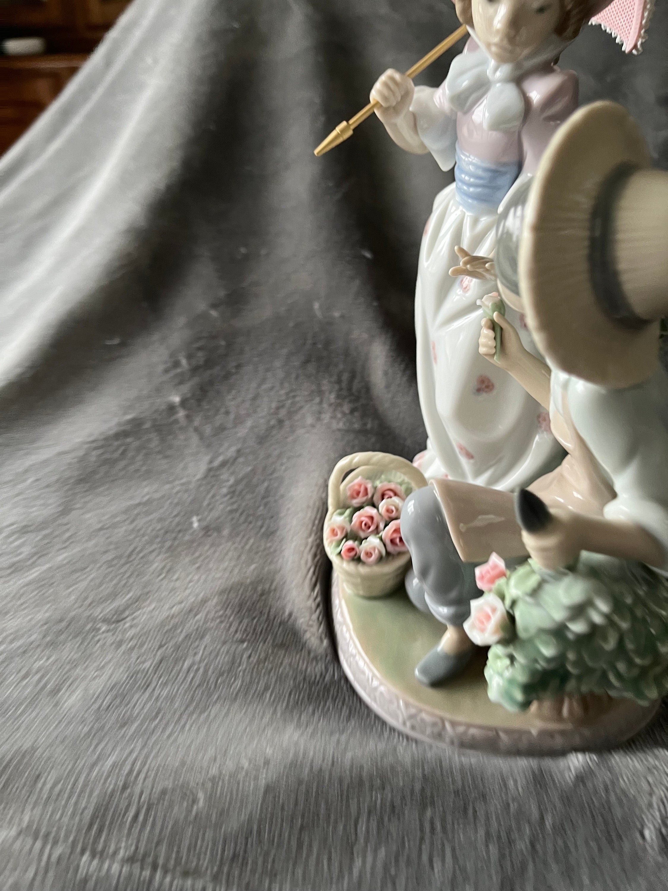 Lladro Jardinerito Amable 'for You' Boy Offering Flower to Girl