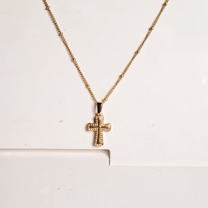 Gold cross necklace ,cross pendant necklace ,18k gold cross necklace