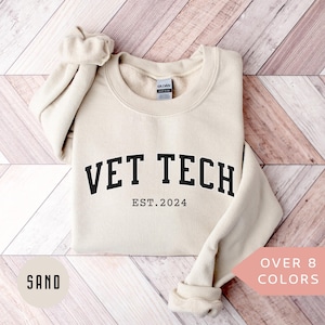 Personalized Vet Tech Sweatshirt, Custom Vet Tech Shirt, Vet Tech Gift, Nurse Appreciation Gift, Veterinarian Technician Crewneck, Pullover