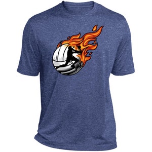 Puede incluir: Una camiseta azul con un gráfico de un jugador de voleibol que golpea la pelota, envuelto en llamas.