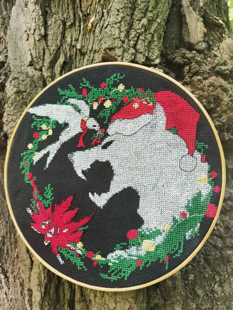 A picture of the finished embroidery of the Christmas Witcher