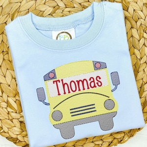 Camisa con monograma de autobús escolar / Conjunto preescolar para niños / Camisa de otoño para niños / Idea de conjunto personalizado para niños pequeños / Primer día de clases /