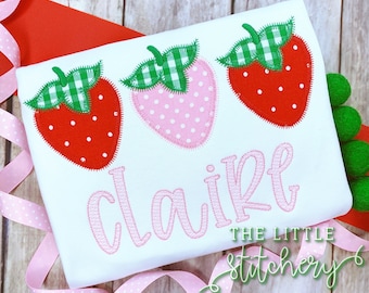 Trio de fraises avec appliques | Tenue fille monogramme personnalisée | Robe fruit d&#39;été pour tout-petit | Chemise de tous les jours personnalisée pour enfants | Fille d&#39;été |