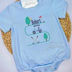 Koszulka z haftowanym napisem „Golf Course Tee” | Dziecięca koszulka z monogramem do gry w golfa | Koszula golfowa dla taty | Spersonalizowana koszulka sportowa dla malucha |