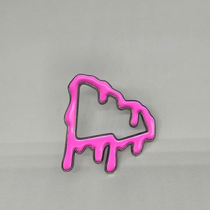 Pink drip enamel pin for New Era hats