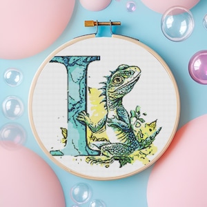 Padrão de ponto cruz da letra do alfabeto Iguana I | Decoração para casa | Compatível com Pattern Keeper, imagem de 3821DigitalSolution