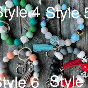 Llavero de pulsera con cuentas Llavero personalizado Pulsera con cuentas coloridas Regalo para ella