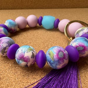 Wrist Keychains, Stretchy Keychain, Gift for Her, Keychain,  Wristlet Keychain, Gift for Moms