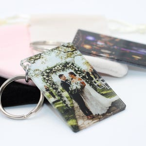 Personalised Photo Keychain: Custom Message Acrylic Keyring, Any Photo and Any Text Keychain, Accessory for Birthday Gift, Christmas Gifts