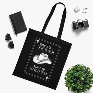 Texas Hold 'Em // Sac fourre-tout en coton avec paroles de Beyoncé // This Ain't Texas Ain't No Hold 'Em // Merchandise pour les fans // Noir et blanc OU rouge