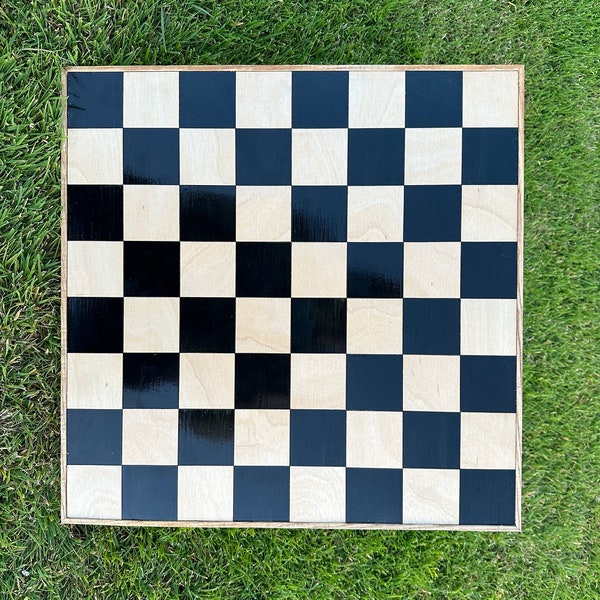 groot vintage stijl houten fineer ingelegd schaakspelbord met 1&1/2 inch of 2 inch zwarte en houten vierkanten.