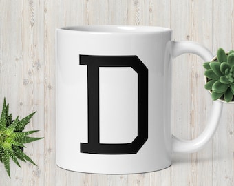 Tasse monogramme personnalisée lettre D, tasse cadeau blanche brillante