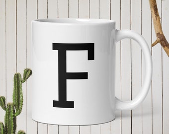 Personalisierte Monogramm-Buchstabe-F-Tasse, weiße glänzende Geschenk-Tasse